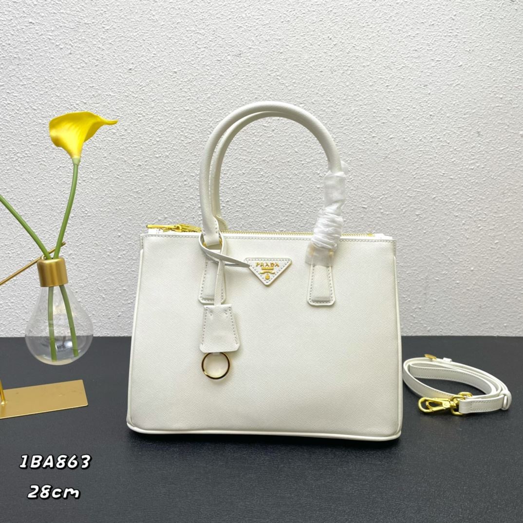 Pra*a top handle bags